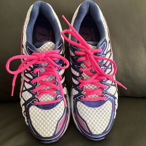 Women’s size 8.5 Asics Gel-Kayano worn once